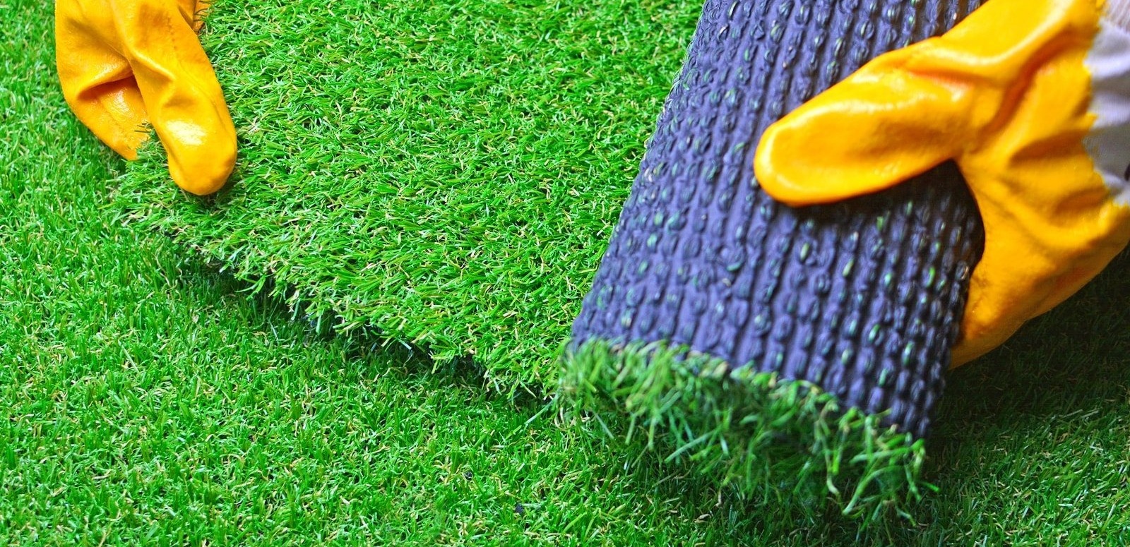 Manutenção da Grama Sintética: Dicas para Mantê-la Sempre Verde